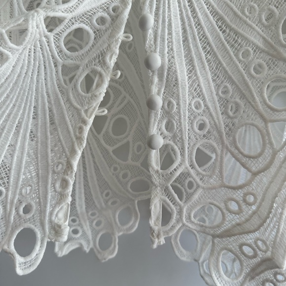 Crochet sheer top with many fabulous details Size XL - Picture 3 of 5